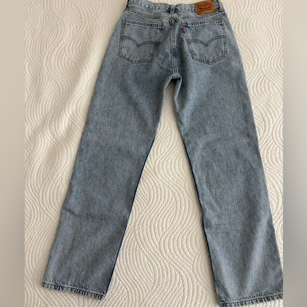 Levi's Women's Straight Leg Jeans - Washed Light Blue Denim